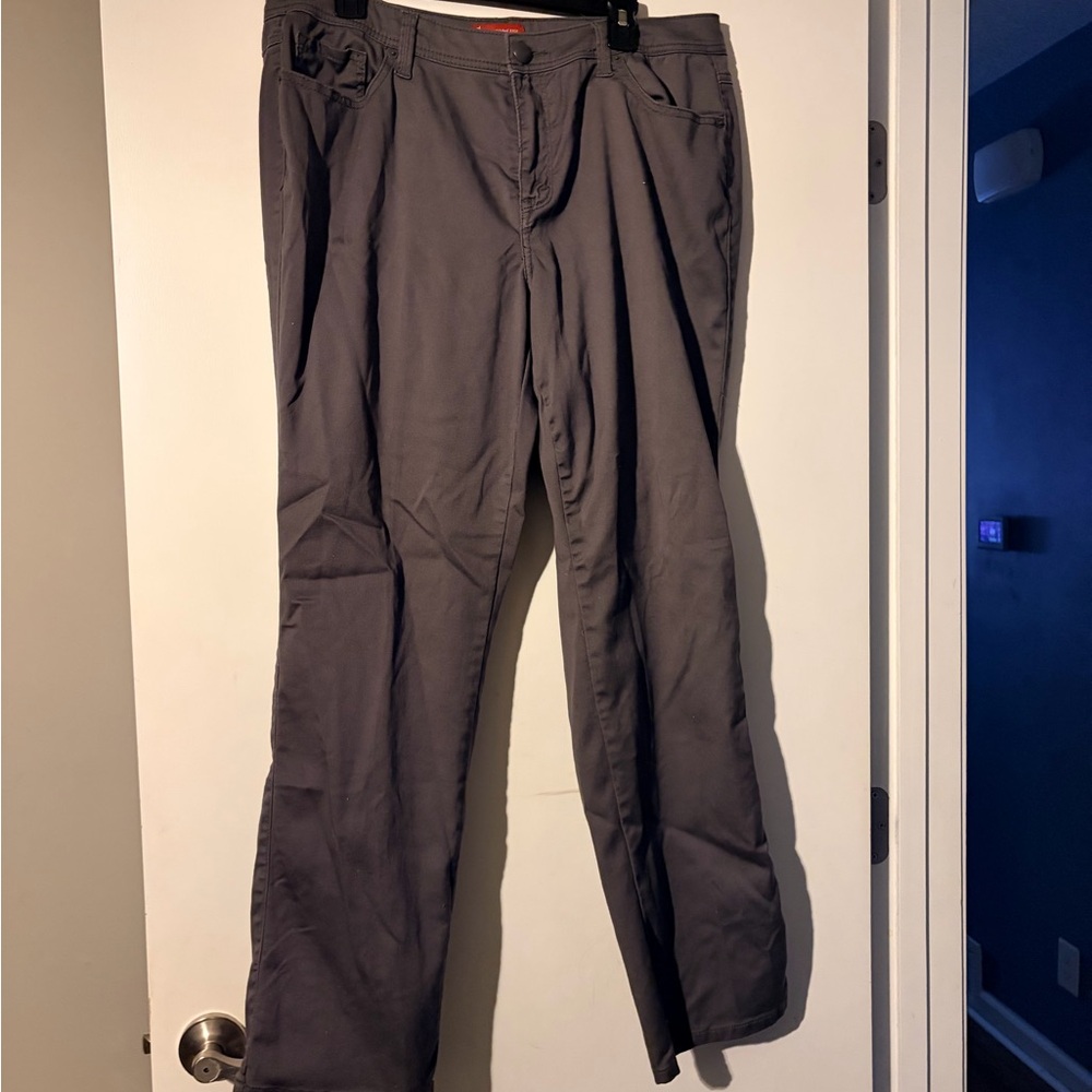3/$17 DB Gray Straight Leg Pants